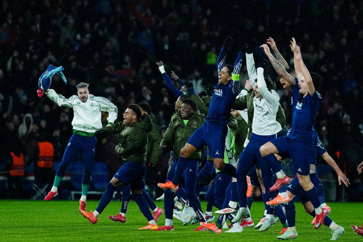 然而在此前 然而在此前