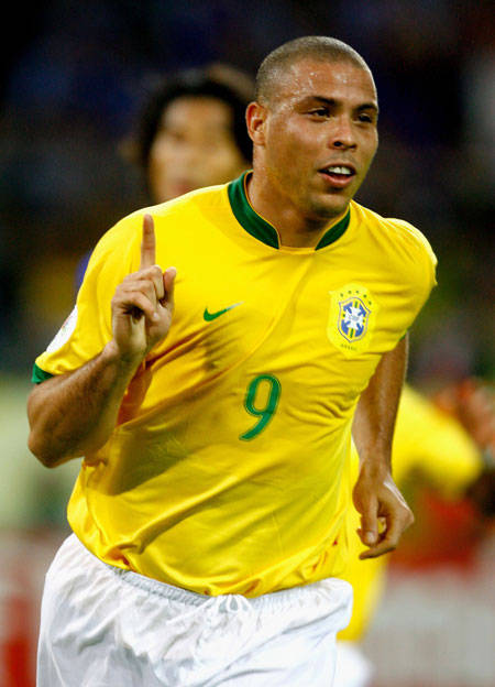 但防守端的 但防守端的