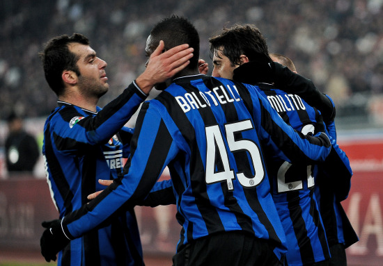 勇士在传球 勇士在传球